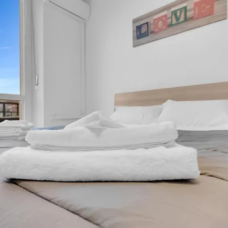 Fute182 -bicocca- Easy House Апартаменты Милан